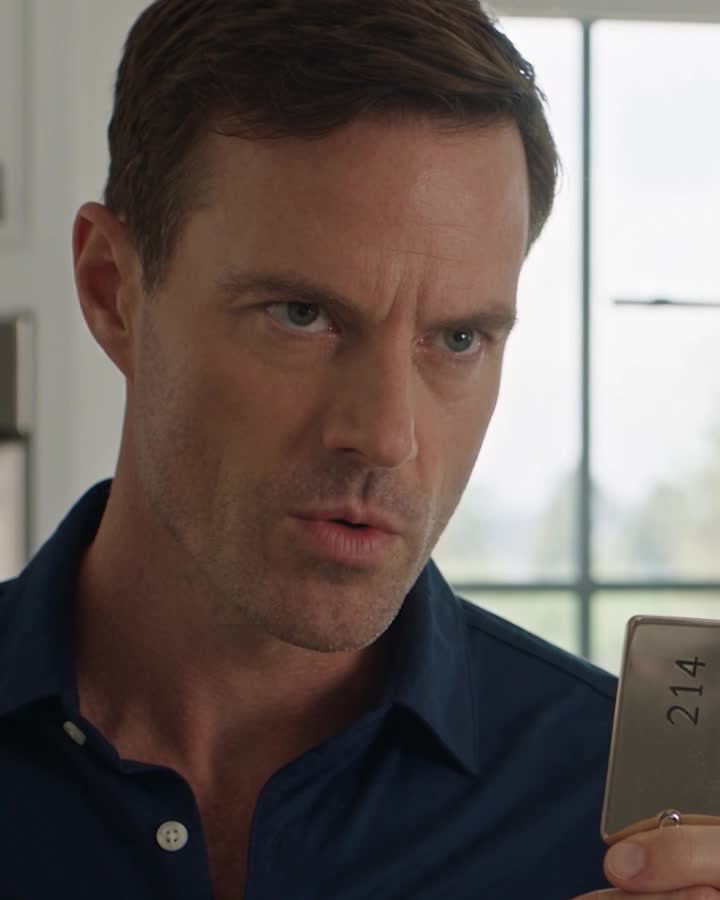Lily Wrote “214” Beside the Doorway — Then Daniel Found a Matching Key Hidden Inside Vanessa’s Handbag